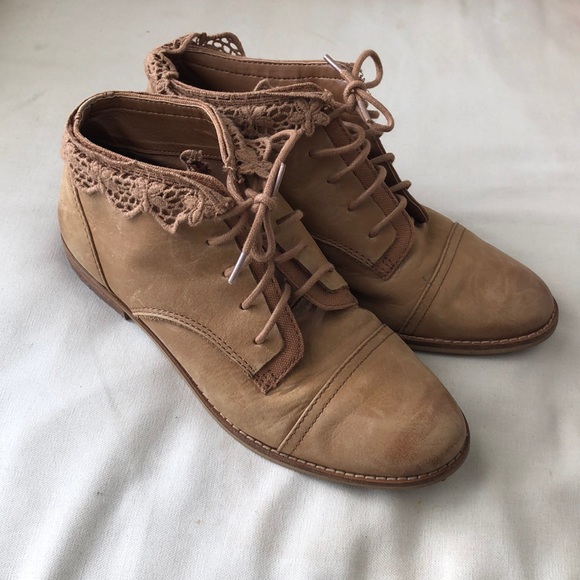 gianni bini lace up boots